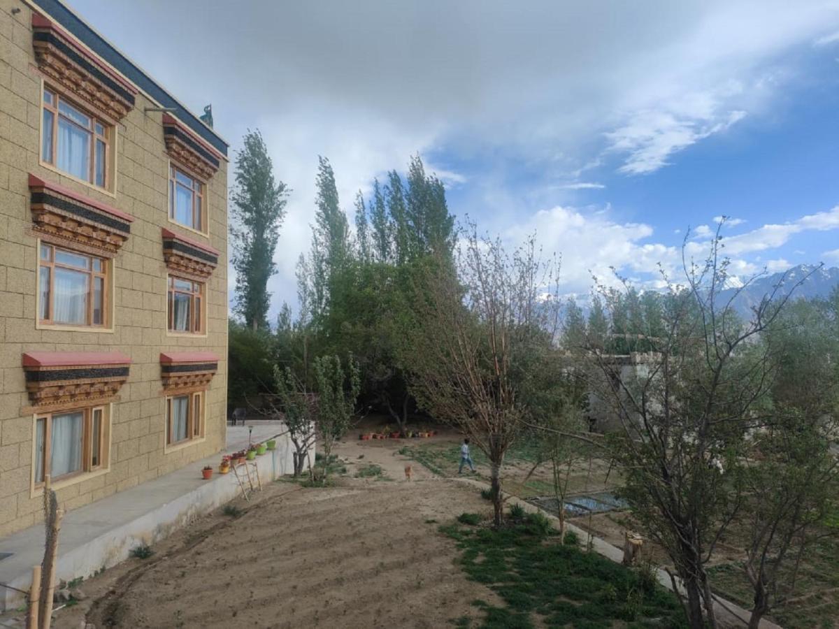 לה Hotel Alpine Ladakh מראה חיצוני תמונה