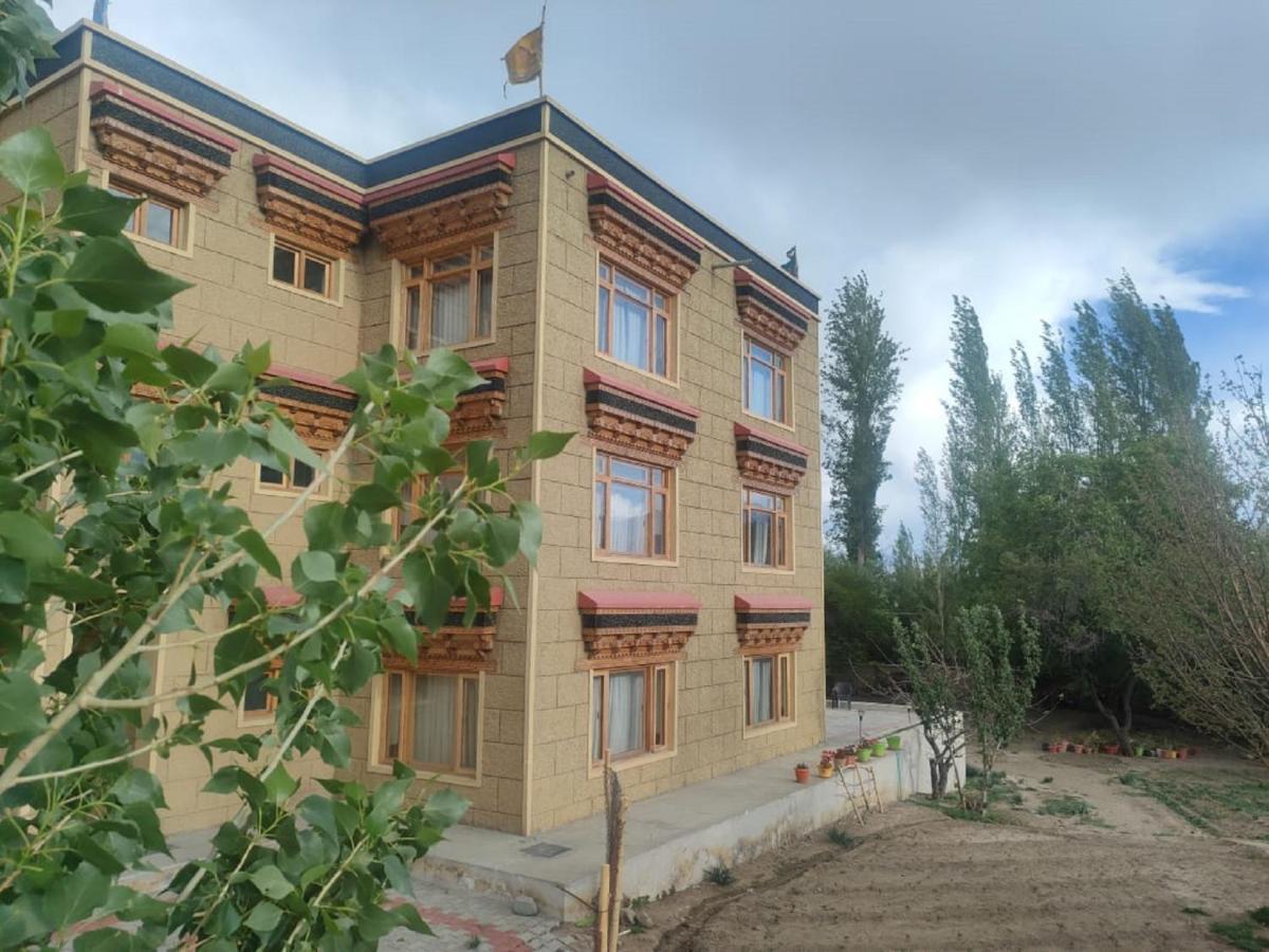 לה Hotel Alpine Ladakh מראה חיצוני תמונה